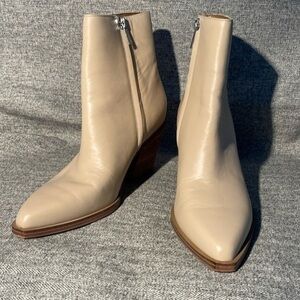 Marc Fisher LTD Fabian Leather Zip Ankle Boots. NEW